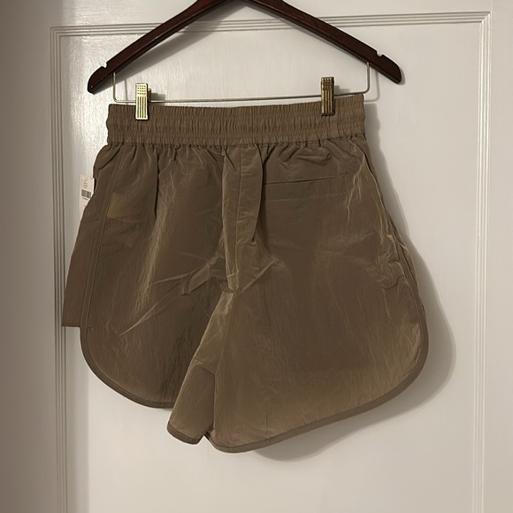 Varley short M - Picture 4 of 4